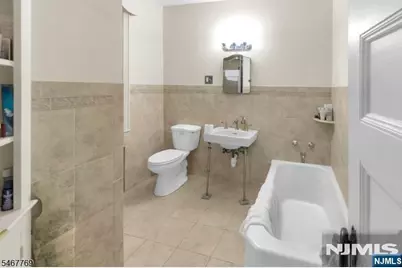 46 Oakland Terrace, Newark, NJ 07106 - Photo 27