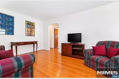 419 Spruce Street, Linden, NJ 07036 - Photo 9