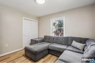 102 Hiawatha Boulevard, Oakland, NJ 07436 - Photo 27