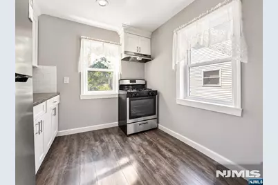 433 Spruce Street, Linden, NJ 07036 - Photo 5