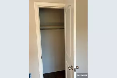 839 Riverside Avenue, Lyndhurst Township, NJ 07071 - Photo 7