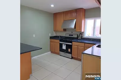 249 Paulison Avenue 1st Floor #1ST Floor, Passaic, NJ 07055 - Photo 9