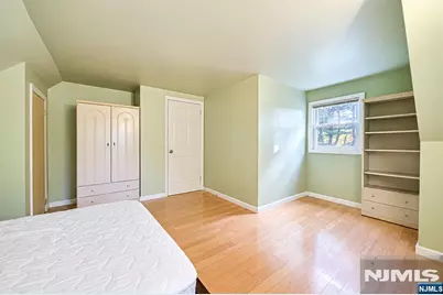172 Behnke Avenue, Paramus, NJ 07652 - Photo 21