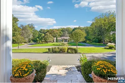 707 Calusa Trail, Franklin Lakes, NJ 07417 - Photo 5