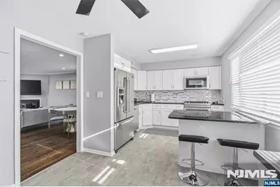 575 Grove Street F-1 #F-1, Clifton, NJ 07013 - Photo 3