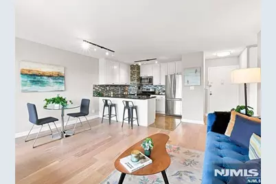 135 Montgomery Street 8B #8B, Jersey City, NJ 07302 - Photo 5