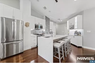 620 38th Street 205 #205, Union City, NJ 07087 - Photo 7