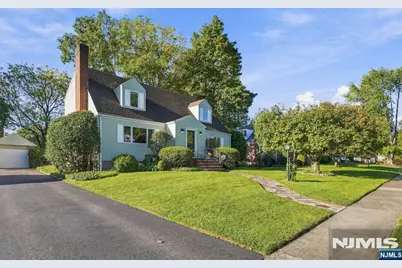 691 Cooper Avenue, Oradell, NJ 07649 - Photo 3
