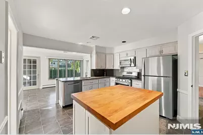 691 Cooper Avenue, Oradell, NJ 07649 - Photo 11