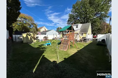 81 Ivanhoe Terrace, Bloomfield, NJ 07003 - Photo 17