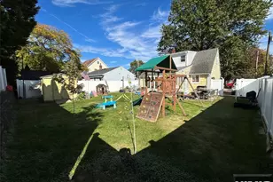 81 Ivanhoe Ter, Bloomfield, NJ 07003 - Photo 17
