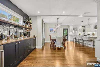19 Montclair Avenue, Verona, NJ 07044 - Photo 5