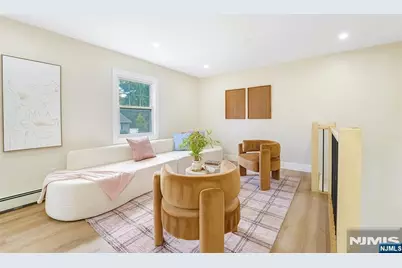 26 Pavonia Avenue, Emerson, NJ 07630 - Photo 9