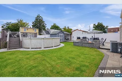 66 Avenue F, Lodi, NJ 07644 - Photo 13