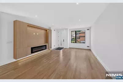 122 Edsall Avenue, Palisades Park, NJ 07650 - Photo 27