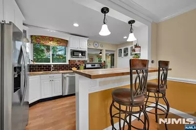 292 Kensington Road, River Edge, NJ 07661 - Photo 11