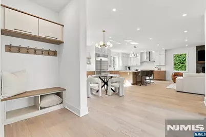 82 Benton Road, Paramus, NJ 07652 - Photo 27