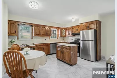 213 Baldwin Avenue, New Milford, NJ 07646 - Photo 7