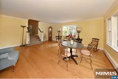 176 Werimus Road, Woodcliff Lake, NJ 07677 - Photo 7