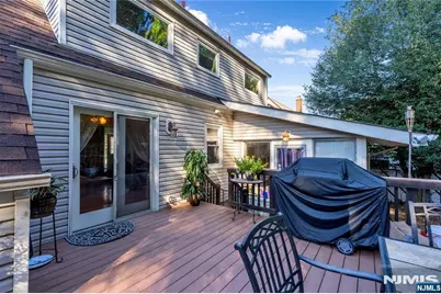 228 Washington Avenue, Elmwood Park, NJ 07407 - Photo 23