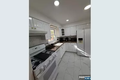 10 Center, Cresskill, NJ 07626 - Photo 9