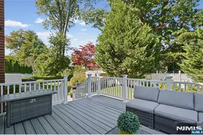 34 Queen Street, Bergenfield, NJ 07621 - Photo 23