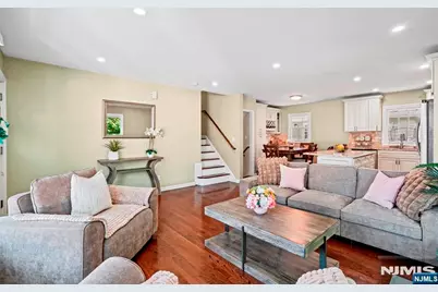 34 Queen Street, Bergenfield, NJ 07621 - Photo 3