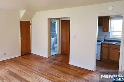 201 Fort Lee Road D #D, Leonia, NJ 07605 - Photo 13