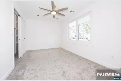 435 Jauncey Avenue, Lyndhurst Township, NJ 07071 - Photo 11
