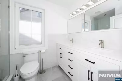 435 Jauncey Avenue, Lyndhurst Township, NJ 07071 - Photo 9