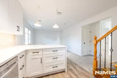 435 Jauncey Avenue, Lyndhurst Township, NJ 07071 - Photo 5