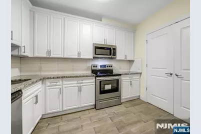 227 Teaneck Road 403 #403, Teaneck Township, NJ 07666 - Photo 3