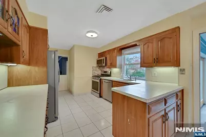 677 Taylor Avenue, Oradell, NJ 07649 - Photo 11