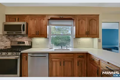 677 Taylor Avenue, Oradell, NJ 07649 - Photo 15