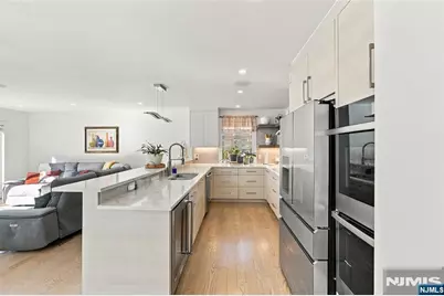 79 Elm Avenue, Fairview, NJ 07022 - Photo 9