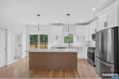 85-87 Echo Place, Elmwood Park, NJ 07407 - Photo 7