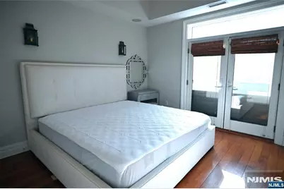 4 Henley Place 4 #4, Weehawken, NJ 07086 - Photo 25