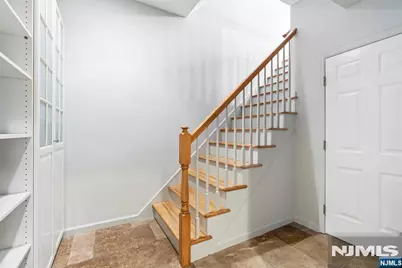 477 Undercliff Avenue, Edgewater, NJ 07020 - Photo 23