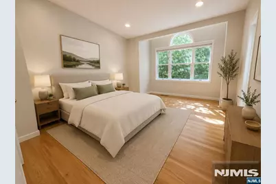 477 Undercliff Avenue, Edgewater, NJ 07020 - Photo 15