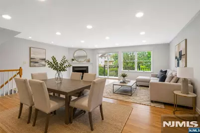 477 Undercliff Avenue, Edgewater, NJ 07020 - Photo 7