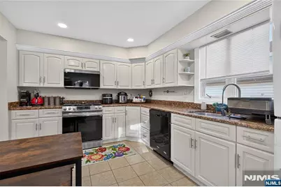 76 Parson Road, Clifton, NJ 07012 - Photo 7