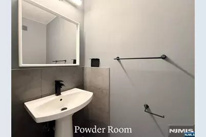 1537 John Street 7 #7, Fort Lee, NJ 07024 - Photo 5