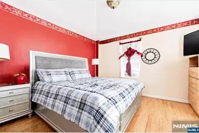 51 2nd Street, Bound Brook, NJ 08805 - Photo 9