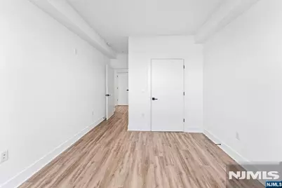 520 Cliff Street, Fairview, NJ 07022 - Photo 25