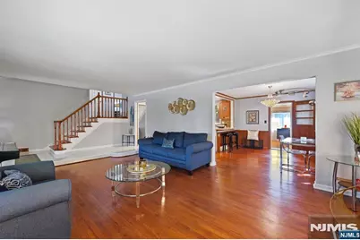 136 Van Buskirk Road, Teaneck Township, NJ 07666 - Photo 9