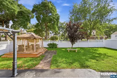 136 Van Buskirk Road, Teaneck Township, NJ 07666 - Photo 39