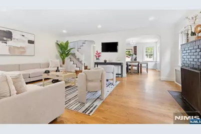 473 Oakdene Avenue, Cliffside Park, NJ 07010 - Photo 9