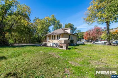 18 Riverside Drive, Oakland, NJ 07436 - Photo 15