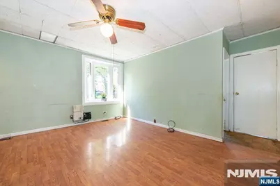 18 Riverside Drive, Oakland, NJ 07436 - Photo 5
