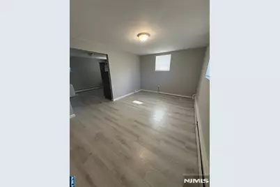 15 Dell Glen Avenue, Lodi, NJ 07644 - Photo 3